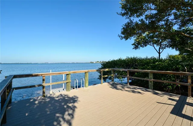 $6,000 | 7930 34th Avenue West, Unit 102, Bradenton, FL 34209