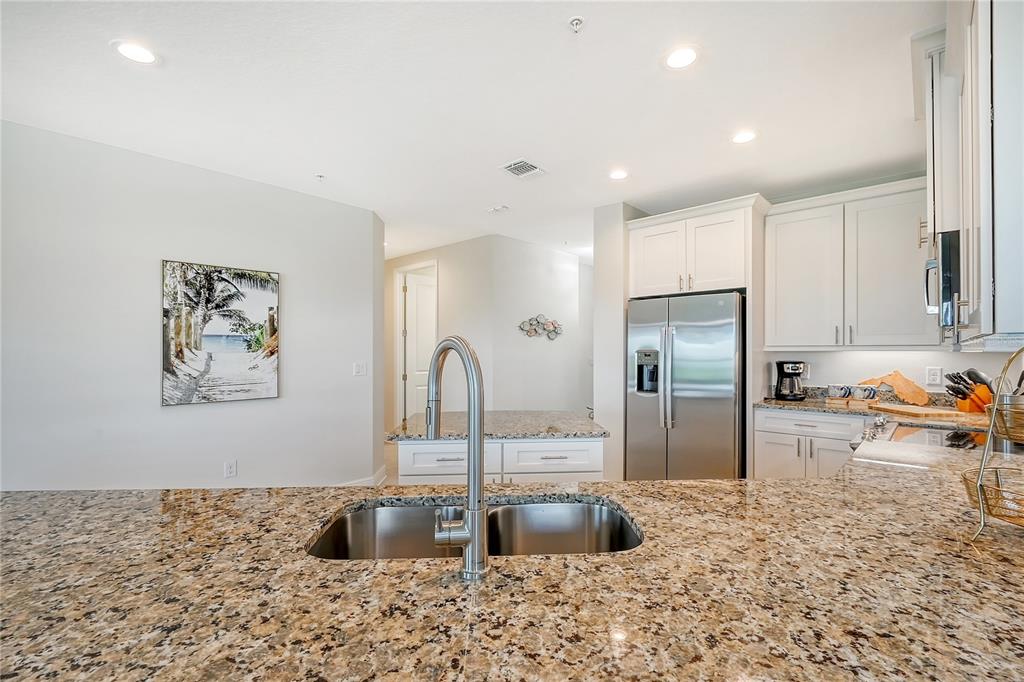 7930 34th Avenue West, Unit 102 Bradenton, FL 34209 - Photo 9 of 51