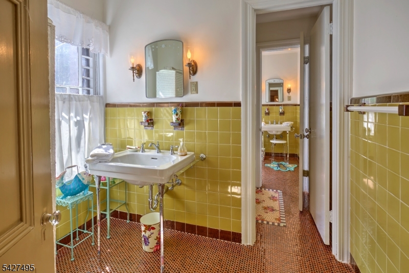 230 Mendham Road Bernardsville, NJ 07924 - Photo 27 of 35