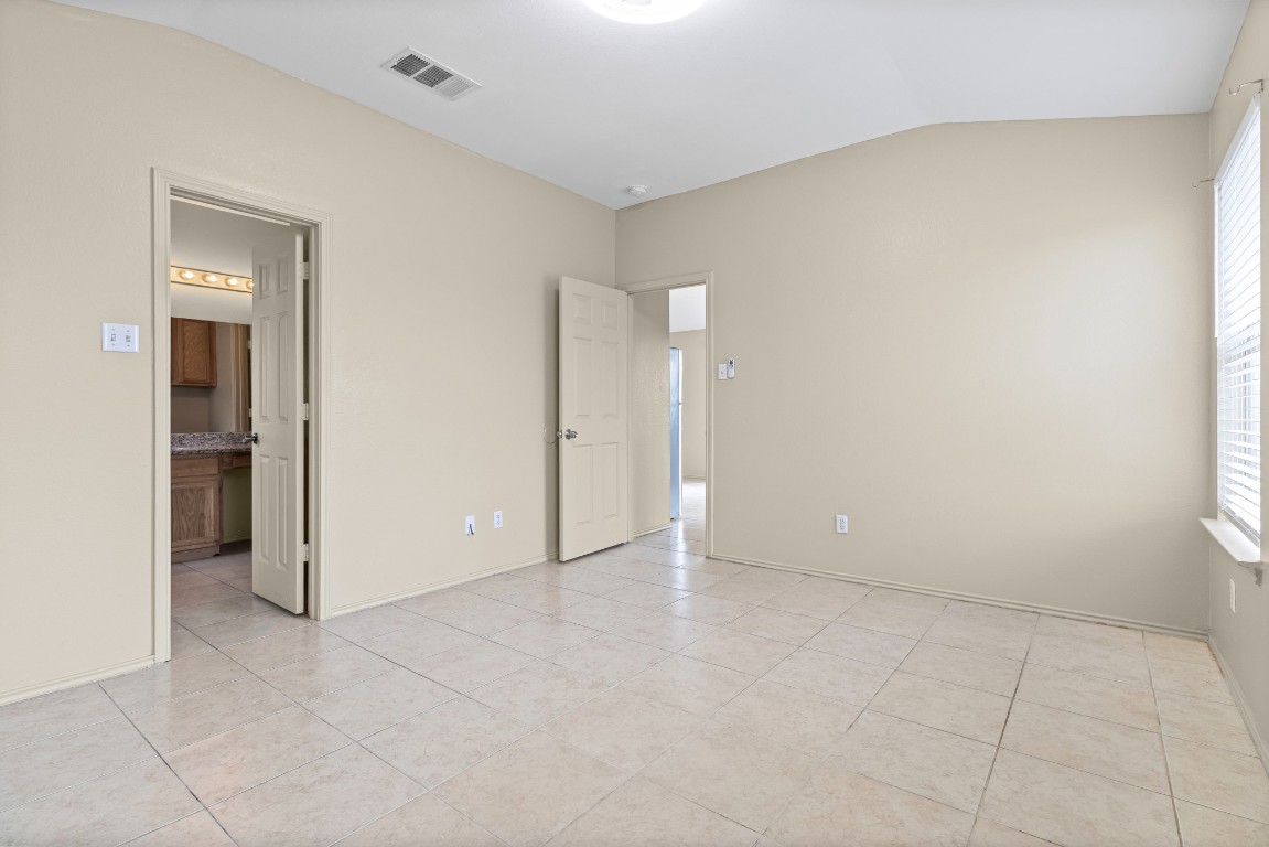 317 Tudor House Road Pflugerville, TX 78660 - Photo 11 of 28