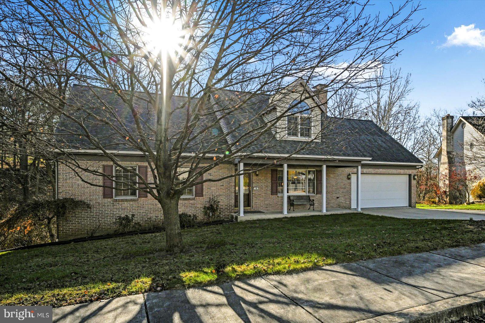 18 Westview Drive Ephrata, PA 17522 - Photo 3 of 38