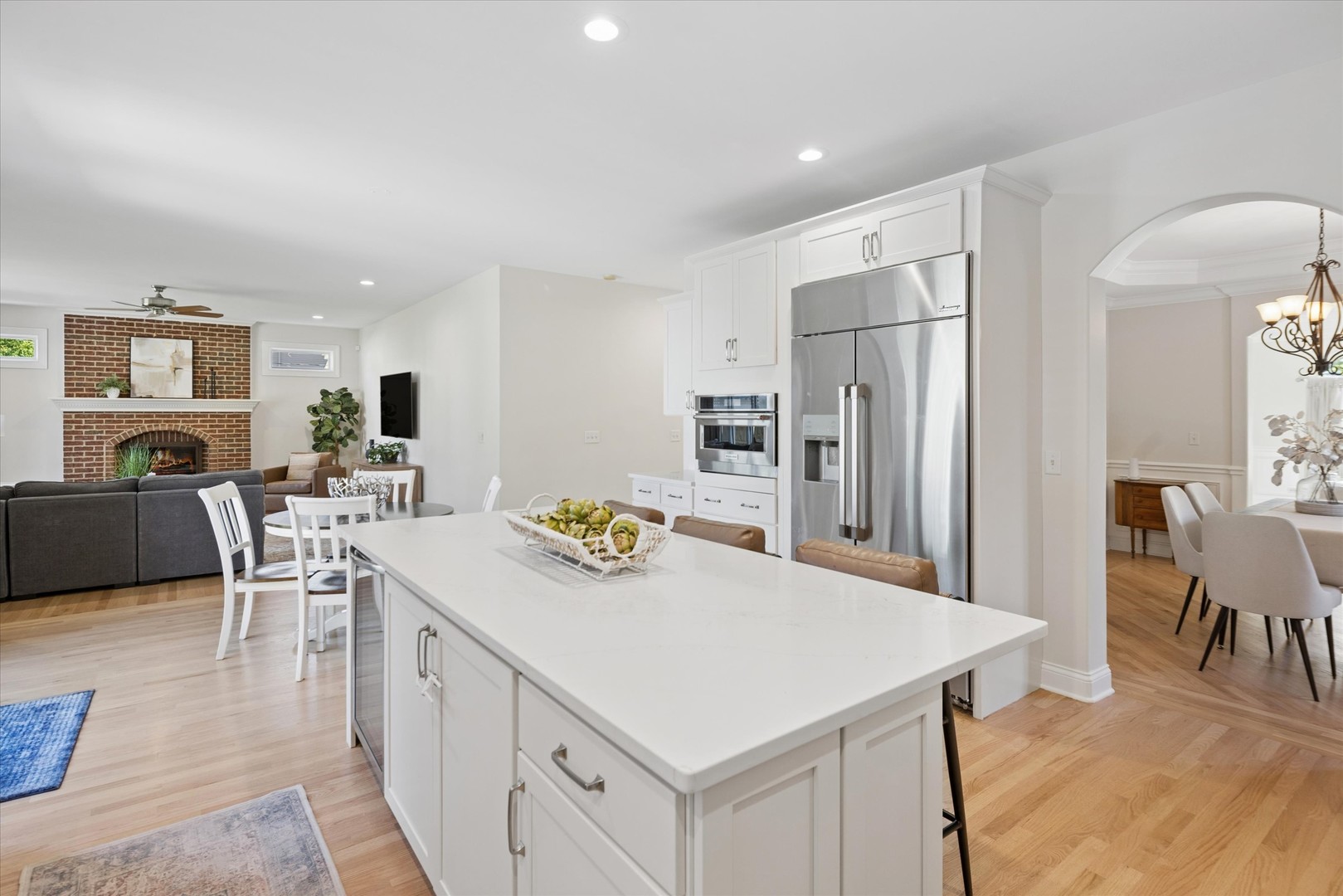 403 South Fairview Avenue Elmhurst, IL 60126 - Photo 11 of 34