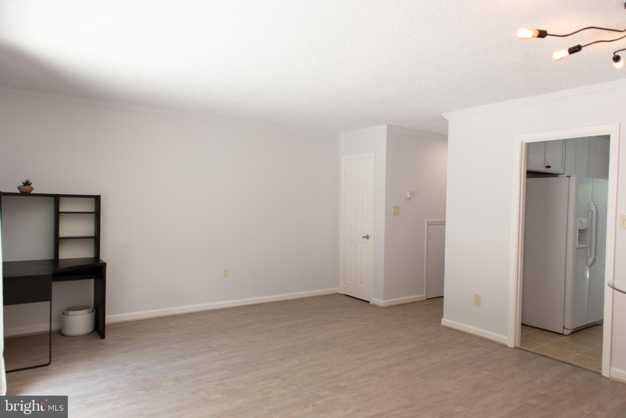 2248 Southgate Square Reston, VA 20191 - Photo 14 of 34
