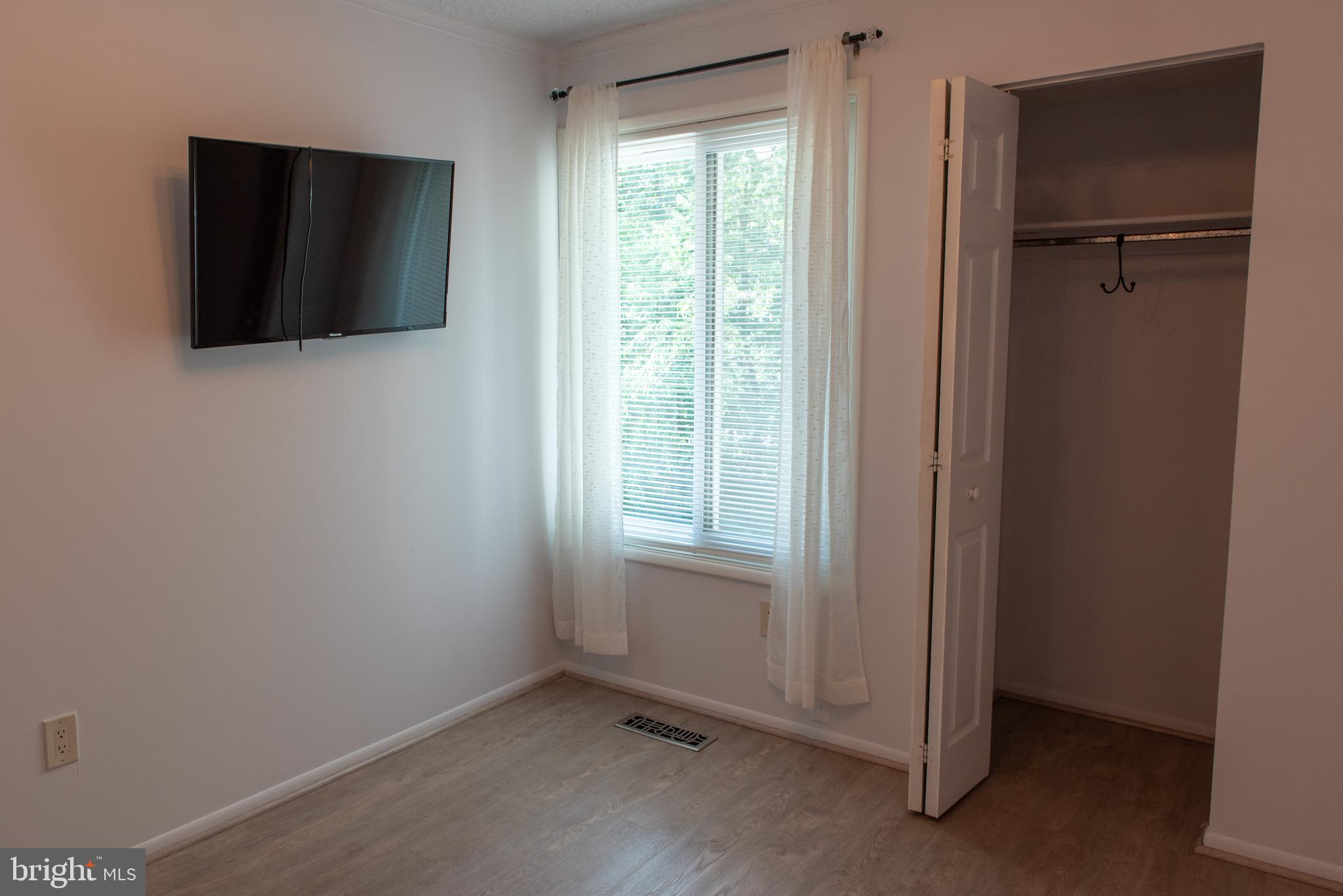 2248 Southgate Square Reston, VA 20191 - Photo 25 of 34
