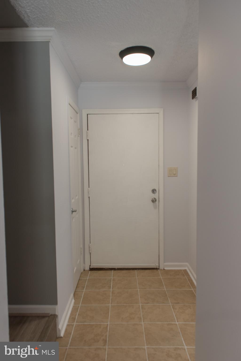 2248 Southgate Square Reston, VA 20191 - Photo 5 of 34