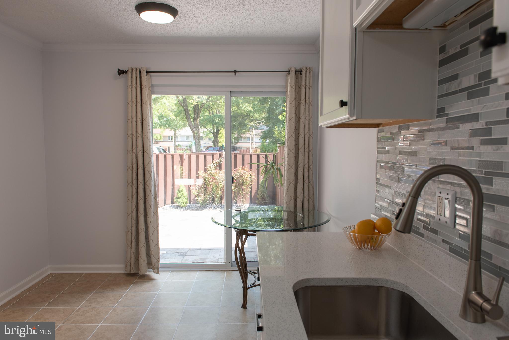 2248 Southgate Square Reston, VA 20191 - Photo 8 of 34