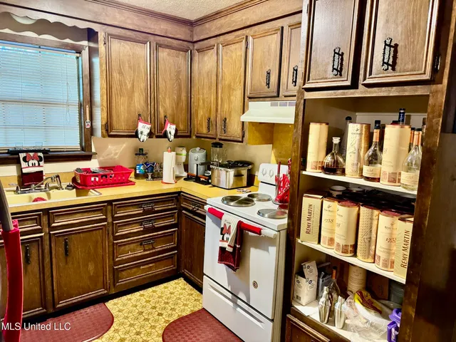 $165,900 | 5125 Sycamore Drive, Jackson, MS 39212