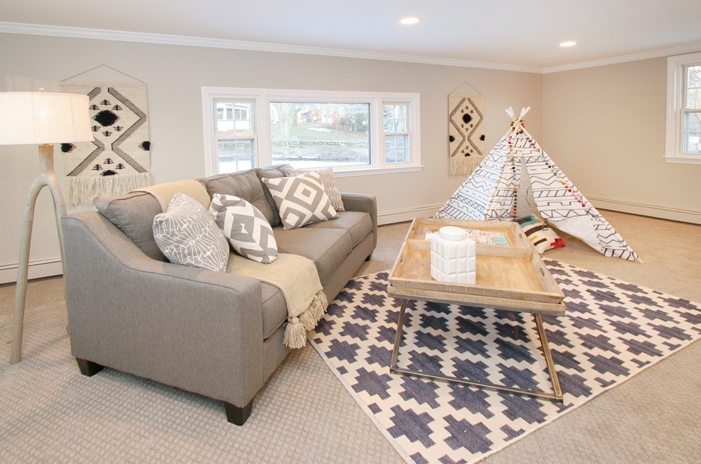 31 Appleton Road Wakefield, MA 01880 - Photo 17 of 28 Gallery Image 17