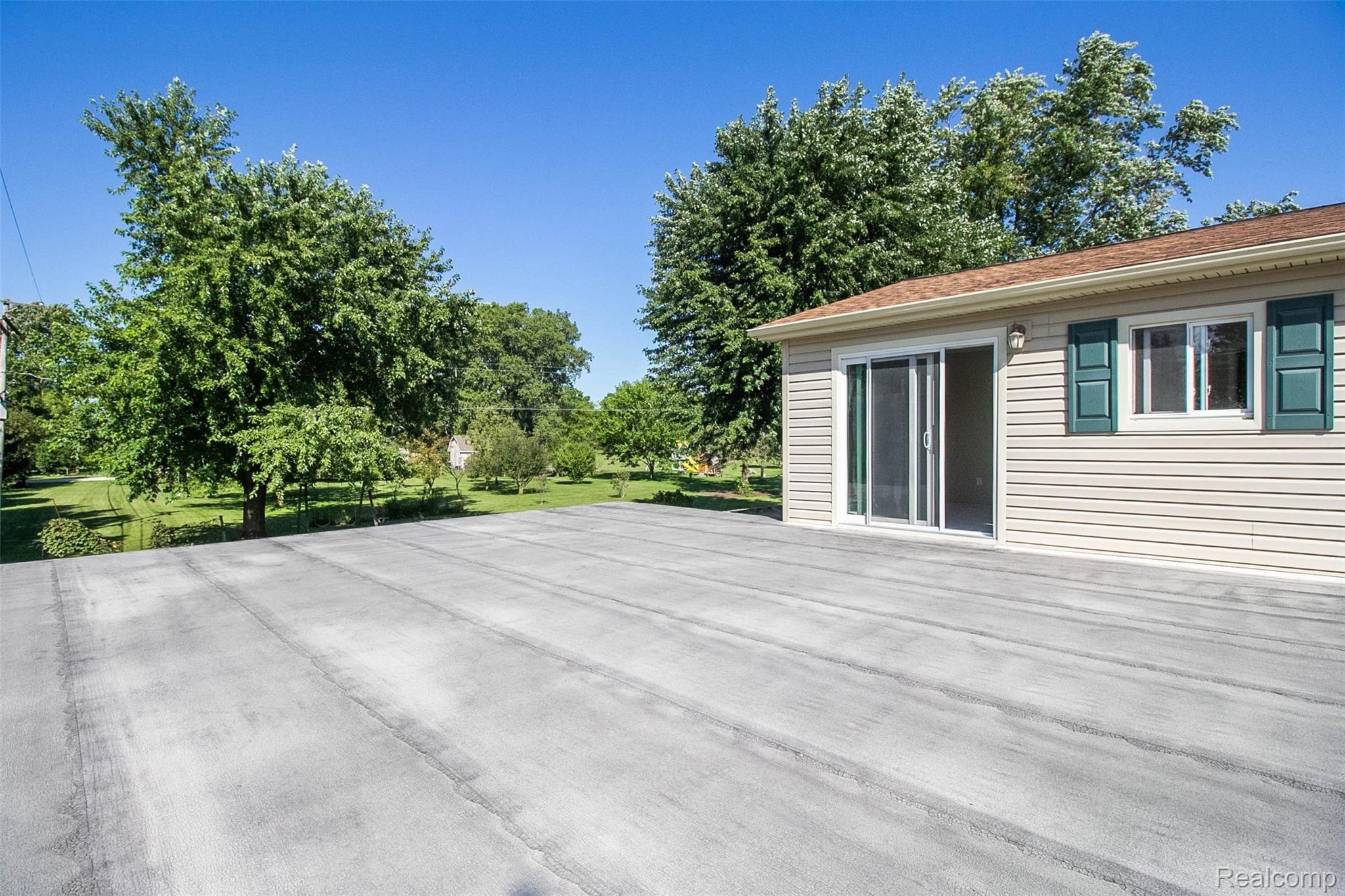 67021 Wolcott Road Ray, MI 48096 - Photo 21 of 30 30.jpg