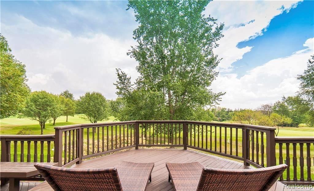 6823 Oakhurst Ridge Road Clarkston, MI 48348 - Photo 8 of 36