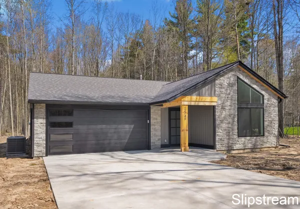$495,000 | 12745 Austrian Drive, Grant, MI 49327