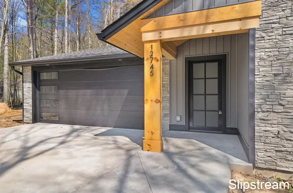 $495,000 | 12745 Austrian Drive, Grant, MI 49327