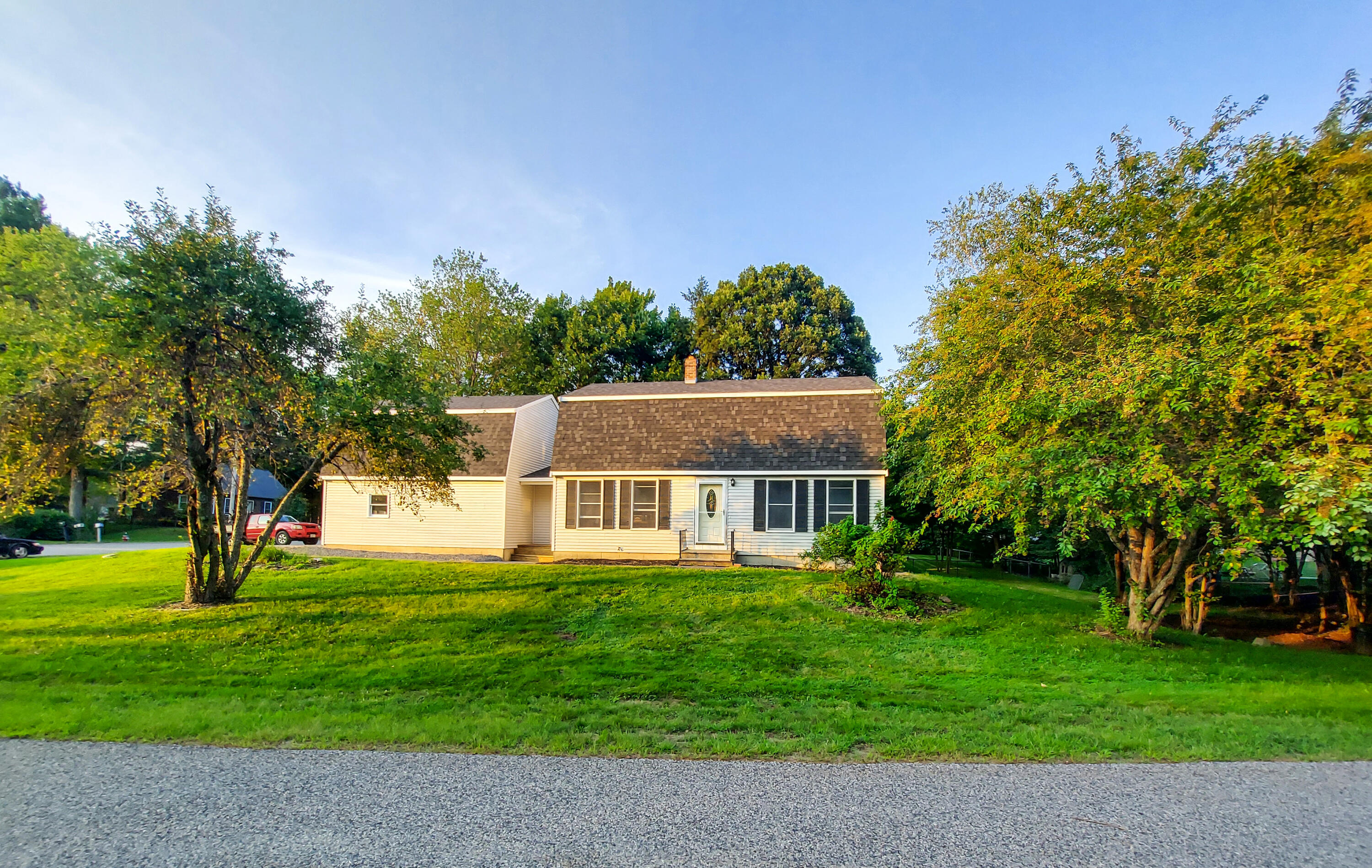 2 Springtree Lane South Berwick, ME 03908 - Photo 1 of 28 20210826_184520-2