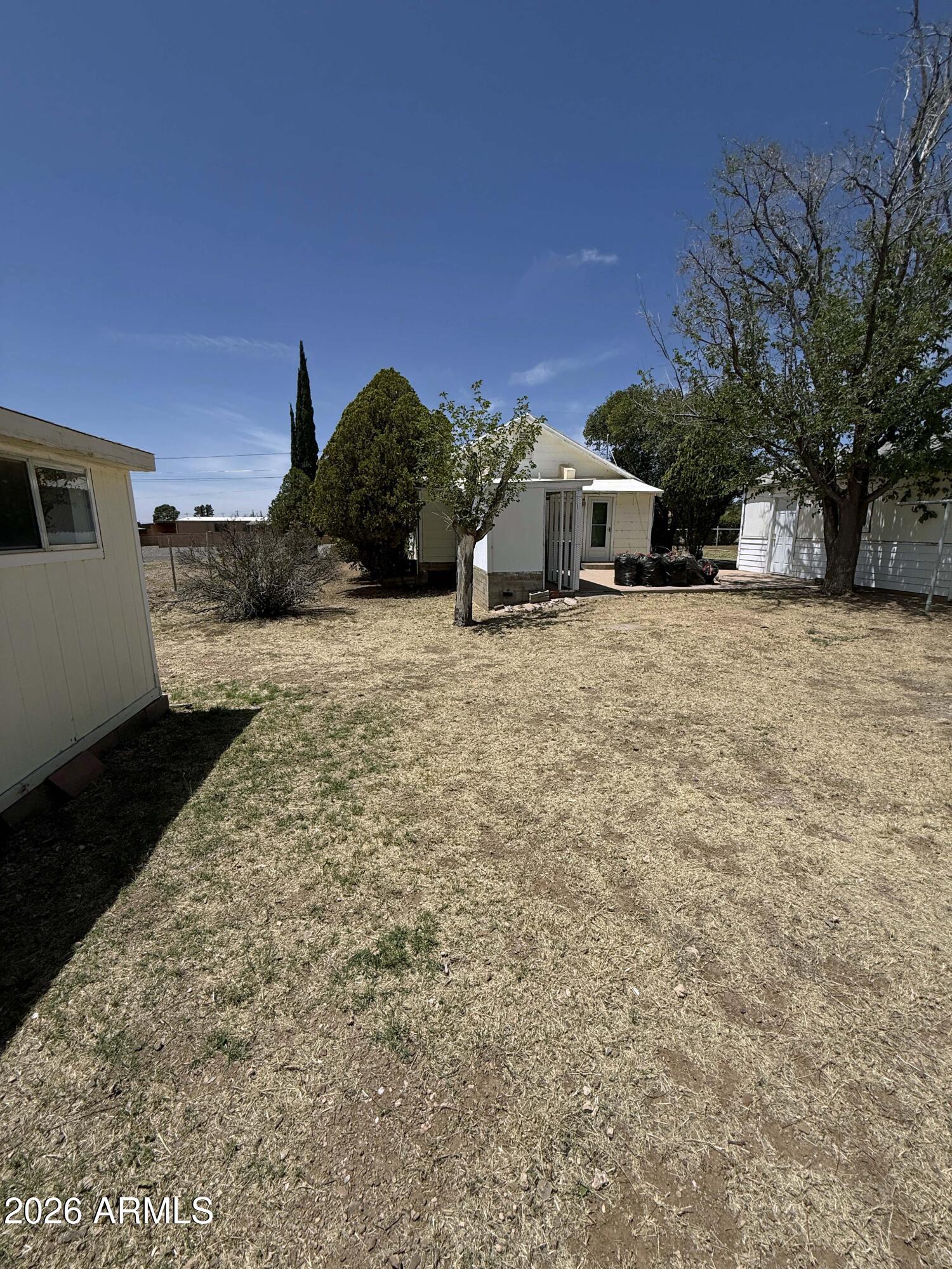 11 LACHOLLA Road Bisbee, AZ 85603 - Photo 18 of 20 toward back