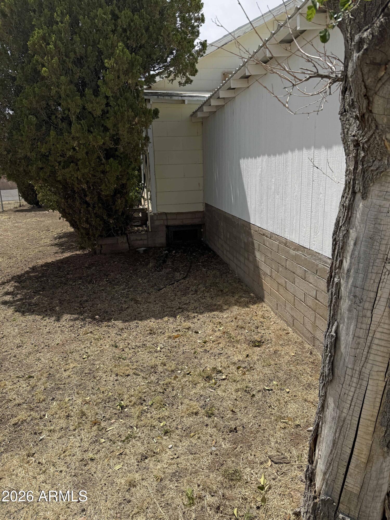 11 LACHOLLA Road Bisbee, AZ 85603 - Photo 19 of 20 south side