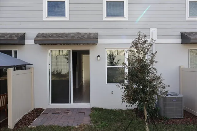 $2,200 | 16310 Bird Of Paradise Avenue, Clermont, FL 34714