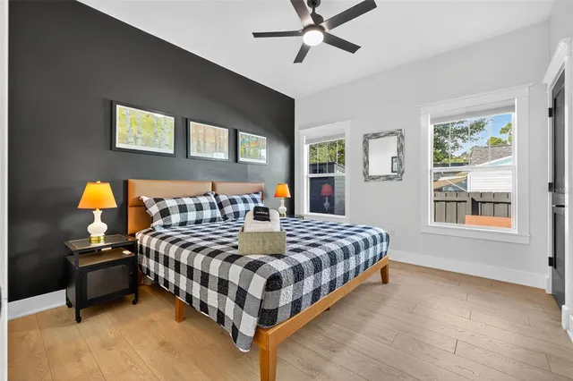 $1,375,000 | 2822 Burlington Avenue North, St. Petersburg, FL 33713