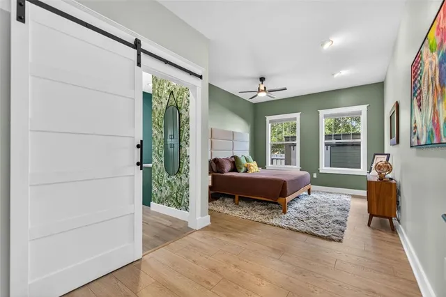 $1,375,000 | 2822 Burlington Avenue North, St. Petersburg, FL 33713