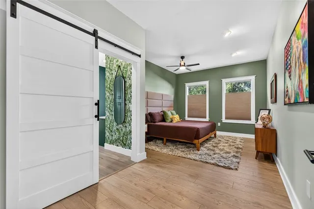 $1,375,000 | 2822 Burlington Avenue North, St. Petersburg, FL 33713