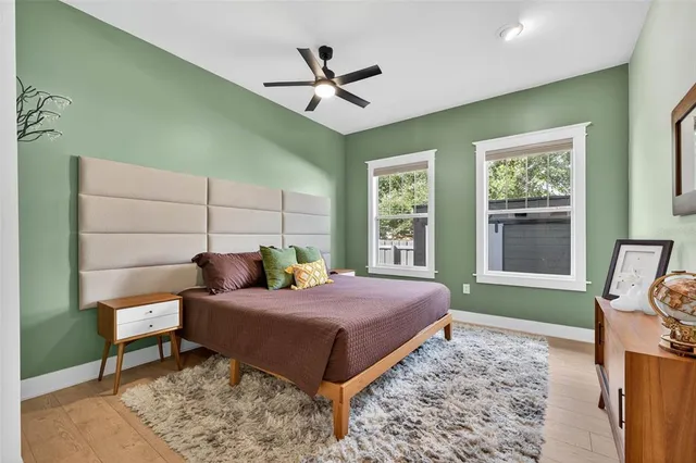 $1,375,000 | 2822 Burlington Avenue North, St. Petersburg, FL 33713