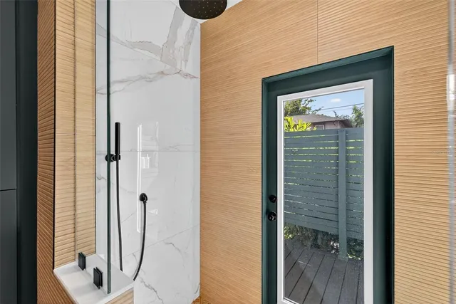 $1,375,000 | 2822 Burlington Avenue North, St. Petersburg, FL 33713