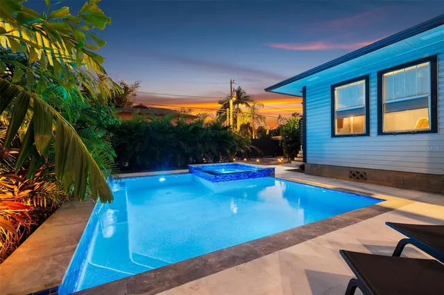 $1,375,000 | 2822 Burlington Avenue North, St. Petersburg, FL 33713