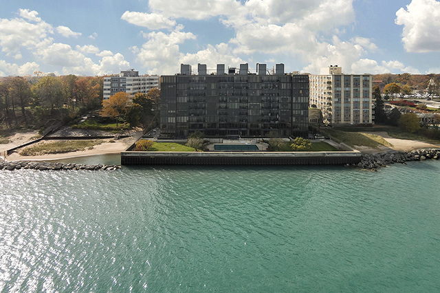 1420 Sheridan Road, Unit 6B Wilmette, IL 60091 - Photo 22 of 23 a view of a city with tall buildings