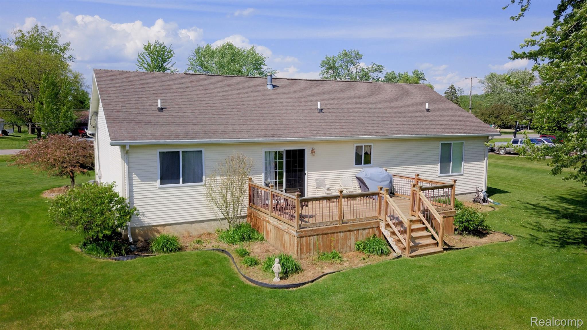 7481 Reid Road Swartz Creek, MI 48473 - Photo 17 of 19 Gallery Image 17