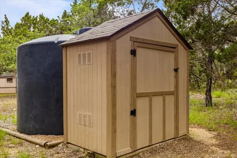 a house view with a outdoor space
