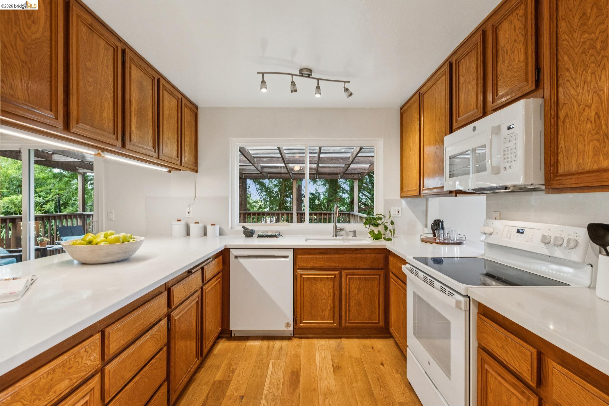 1131 Mitchell Way El Sobrante, CA 94803 - Photo 22 of 74