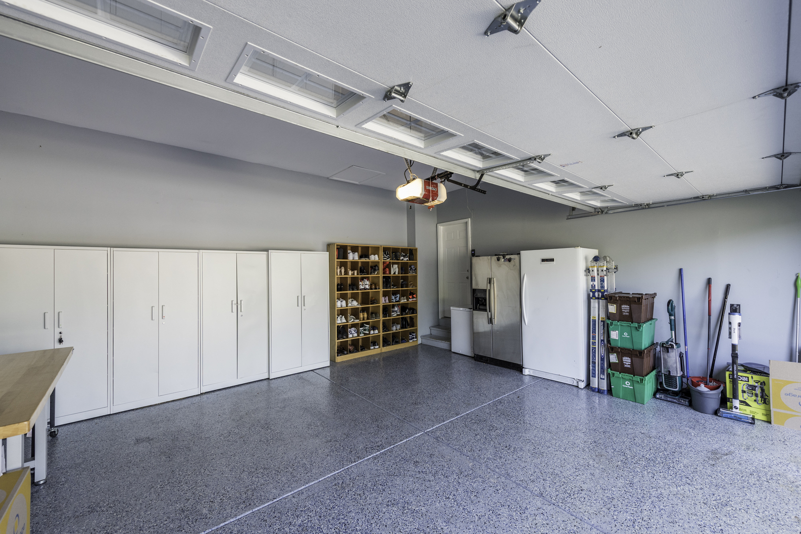 1650 Natures Way Lindenhurst, IL 60046 - Photo 48 of 55 a view of livingroom with furniture
