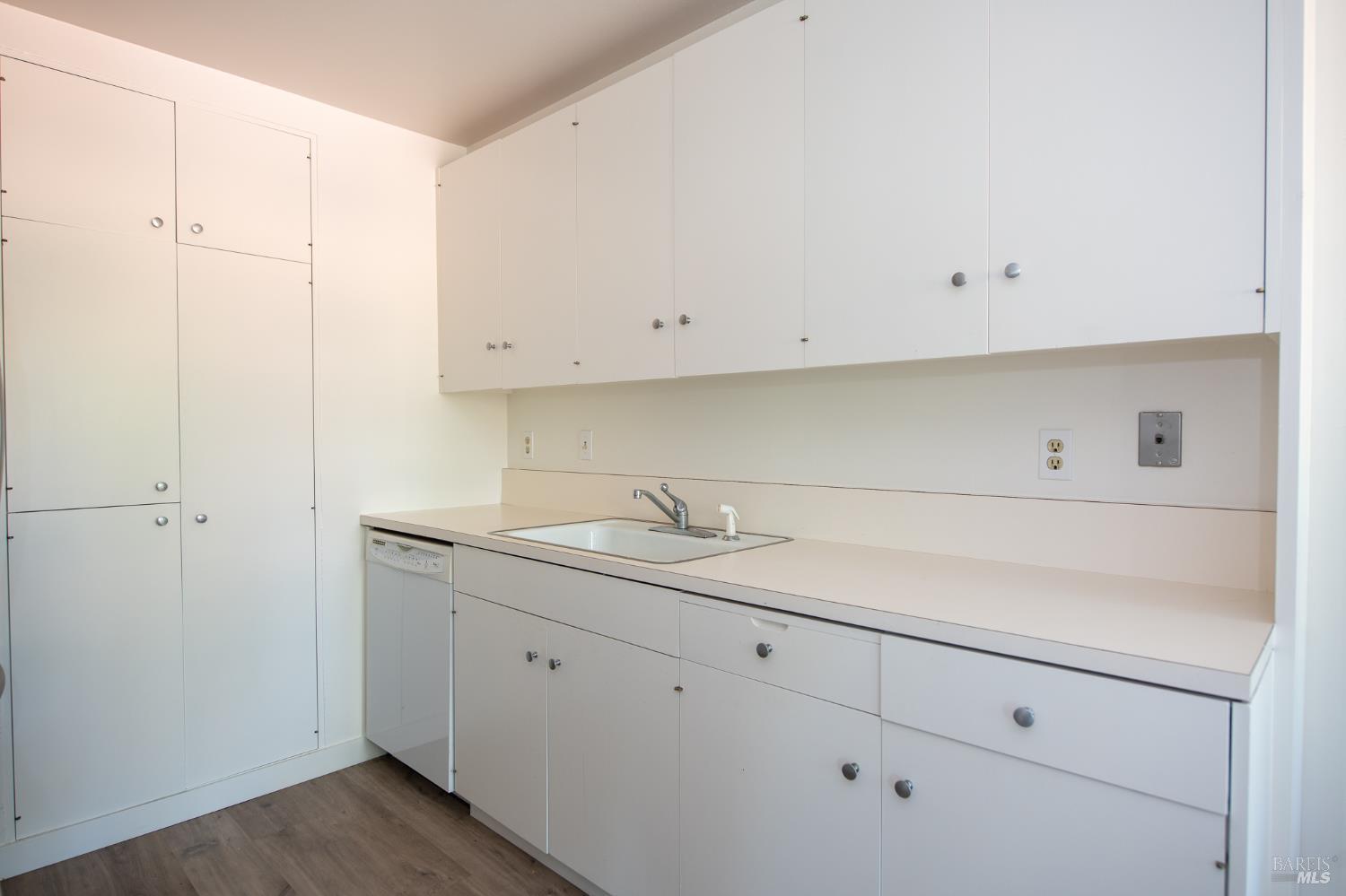 88 Forest Lane San Rafael, CA 94903 - Photo 8 of 26