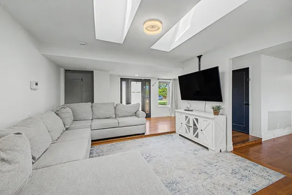 $3,500 | 6315 East Delcoa Avenue, Scottsdale, AZ 85254