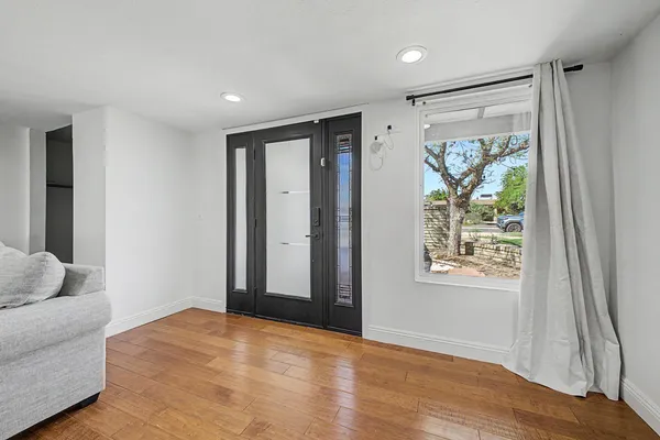 $3,500 | 6315 East Delcoa Avenue, Scottsdale, AZ 85254