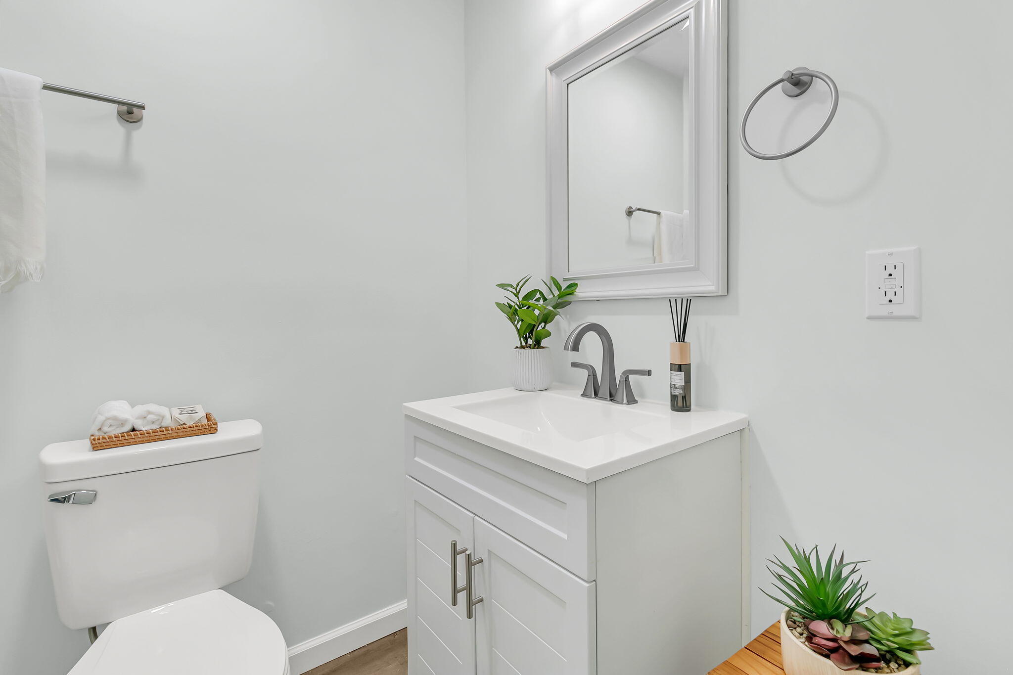 802 Royle Road Ladson, SC 29456 - Photo 20 of 37 CREM - 802 Royle Rd staged-20