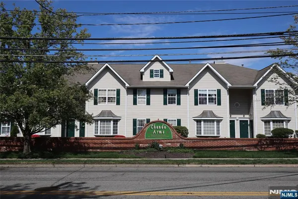 $429,900 | 34 Chanda Court, Unit D034, Clifton, NJ 07012