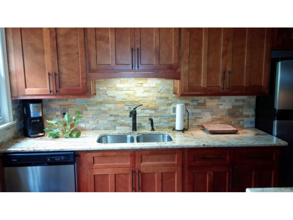 217 Edgewood Road Bristol, TN 37620 - Photo 7 of 22 Kitchen