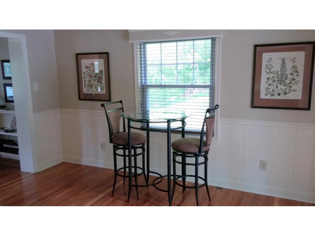 217 Edgewood Road Bristol, TN 37620 - Photo 10 of 22 Dining Room