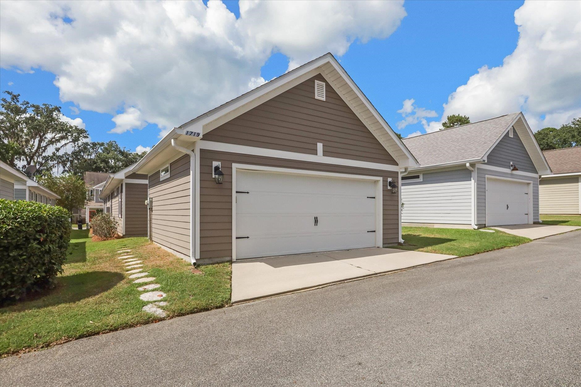 1719 Brush Hill Road Tallahassee, FL 32308 - Photo 3 of 43