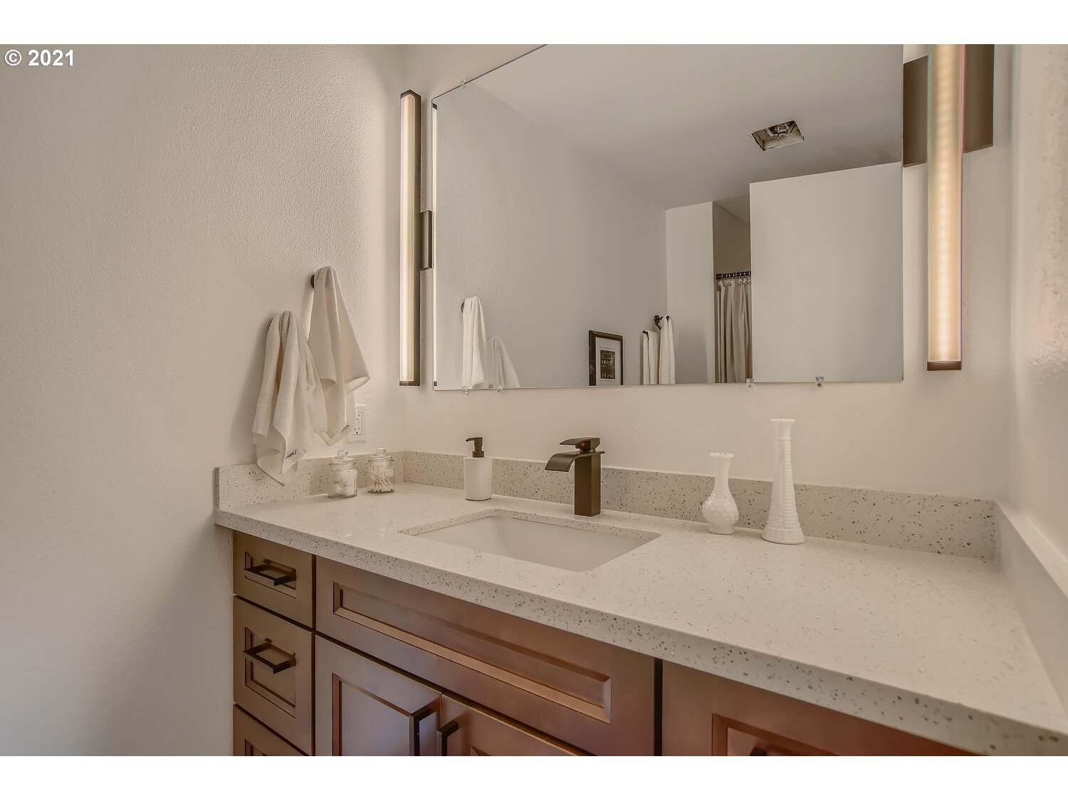 16200 Southwest Rosa Road Beaverton, OR 97007 - Photo 16 of 28 Gallery Image 16
