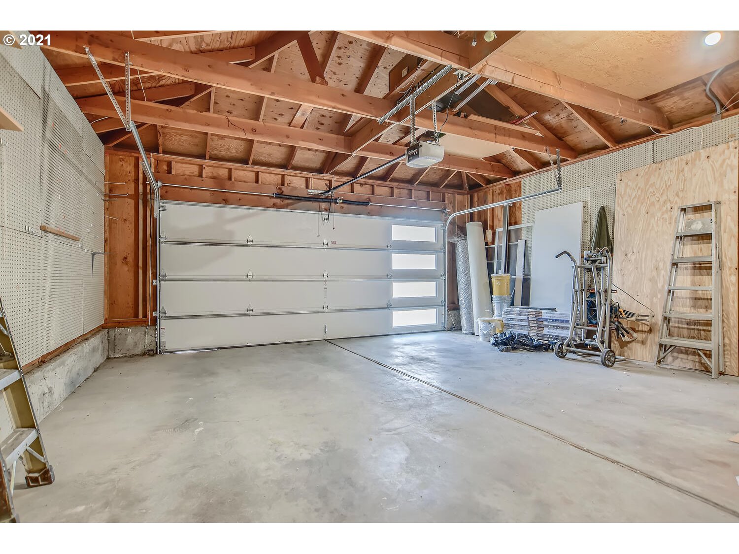 16200 Southwest Rosa Road Beaverton, OR 97007 - Photo 25 of 28 Gallery Image 25