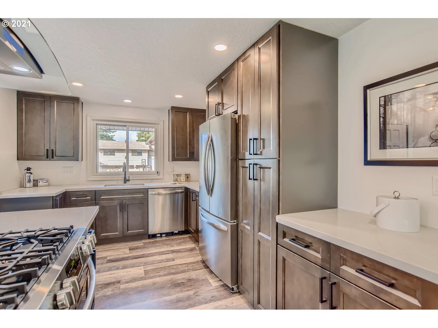 16200 Southwest Rosa Road Beaverton, OR 97007 - Photo 9 of 28 Gallery Image 9