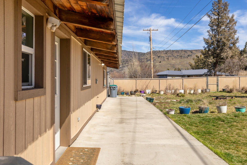 4811 Wocus Road Klamath Falls, OR 97601 - Photo 30 of 44 4811WocusRd-29