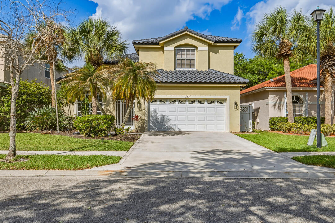 7213 Southeast Magellan Lane Stuart, FL 34997 - Photo 9 of 49 7213 SE Magellan Lane-17