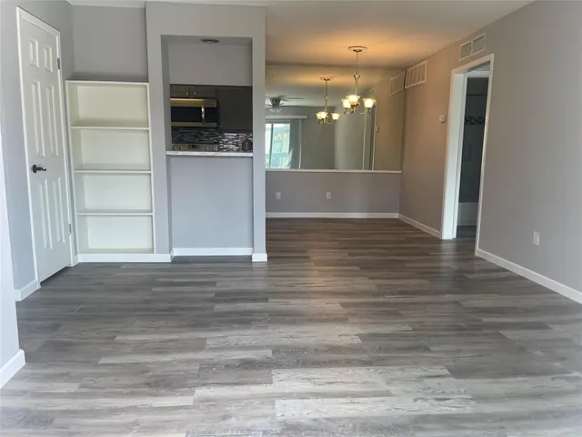 $950 | 1516 Bay Area Boulevard, Unit F6, Houston, TX 77058