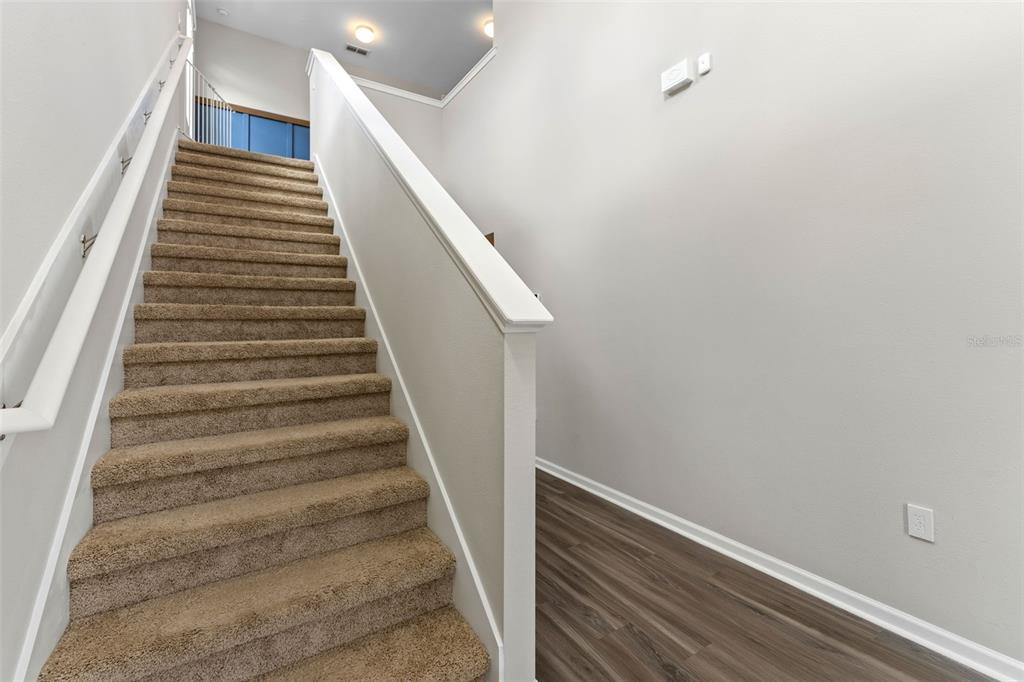 562 Meadow Ridge Drive St. Augustine, FL 32092 - Photo 9 of 61 a view of entryway