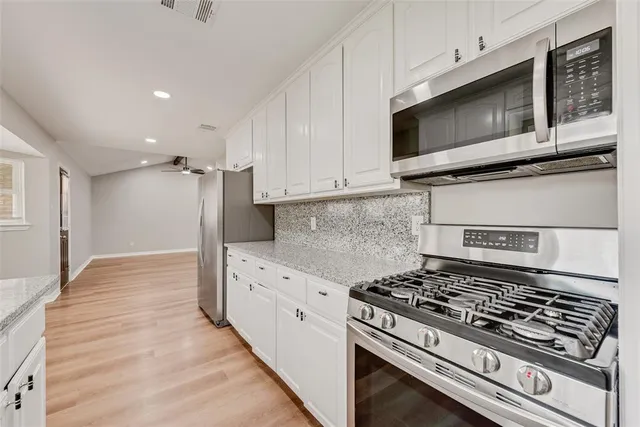 $2,400 | 306 Asbury Circle, Euless, TX 76039