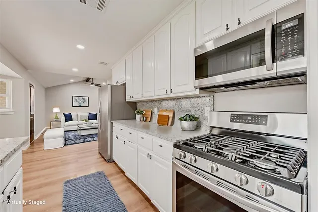 $2,400 | 306 Asbury Circle, Euless, TX 76039