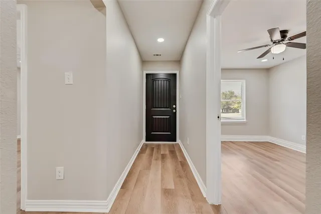 $2,400 | 306 Asbury Circle, Euless, TX 76039