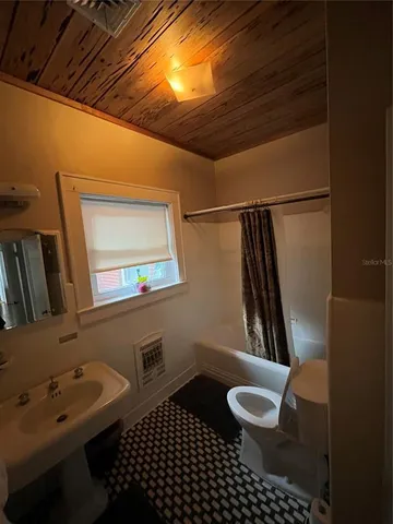 $1,150,000 | 1200 West Lake Otis Drive Southeast, Winter Haven, FL 33880